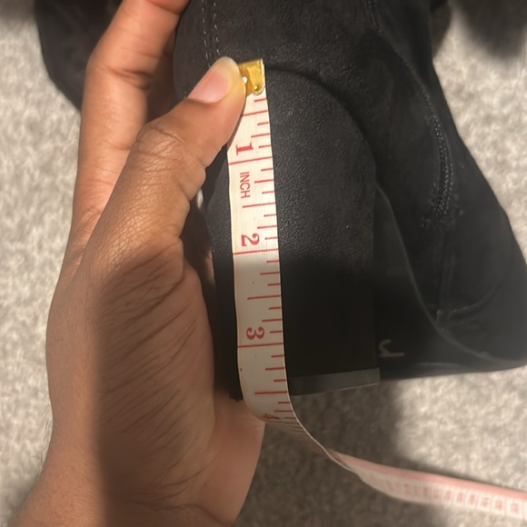 Black Thigh high heel boots - Picture 8 of 8